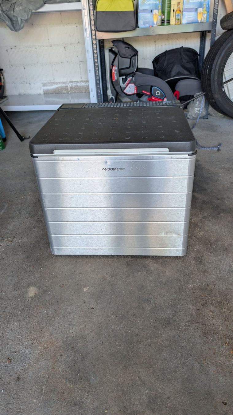 Dometic Frigoriferi & Refrigeratori: Kühlbox Dometic silber gebraucht – Usato da Islikon venduto da Dave_o