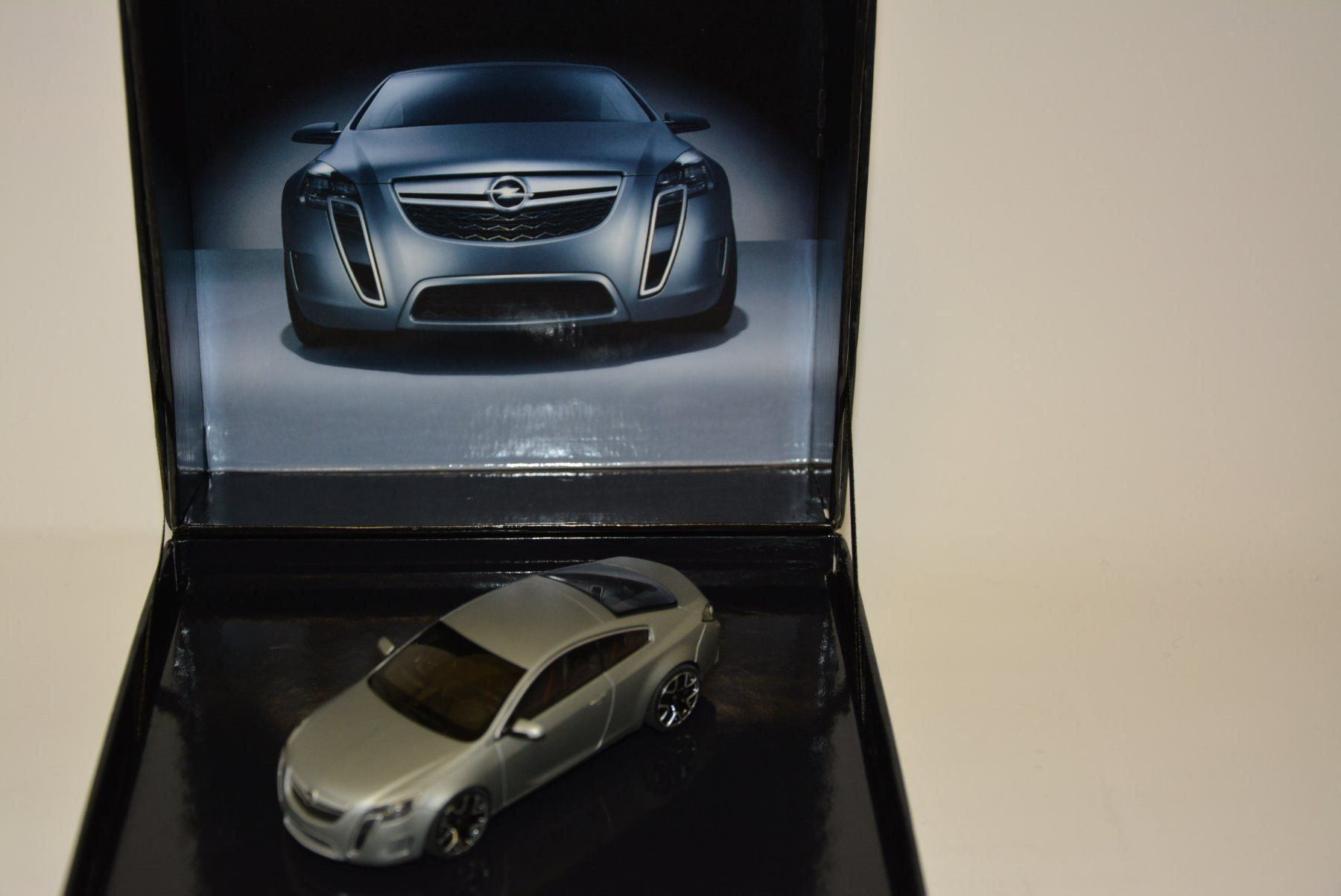 Schuco Modellini d'auto: Opel GTC Concept  2007 , Schuco , 1:43 – Nuovo e nell'imballaggio originale da Goldach venduto da Feivel9 7