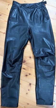 Schöne Lederhose gefüttert, Gr. 36