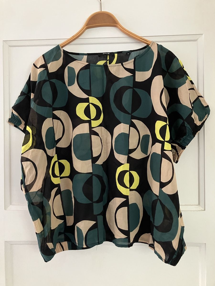 Opus Chemisiers: Wunderschöne Bluse von OPUS in Gr. M NEU – D'occasion à Dübendorf par katide