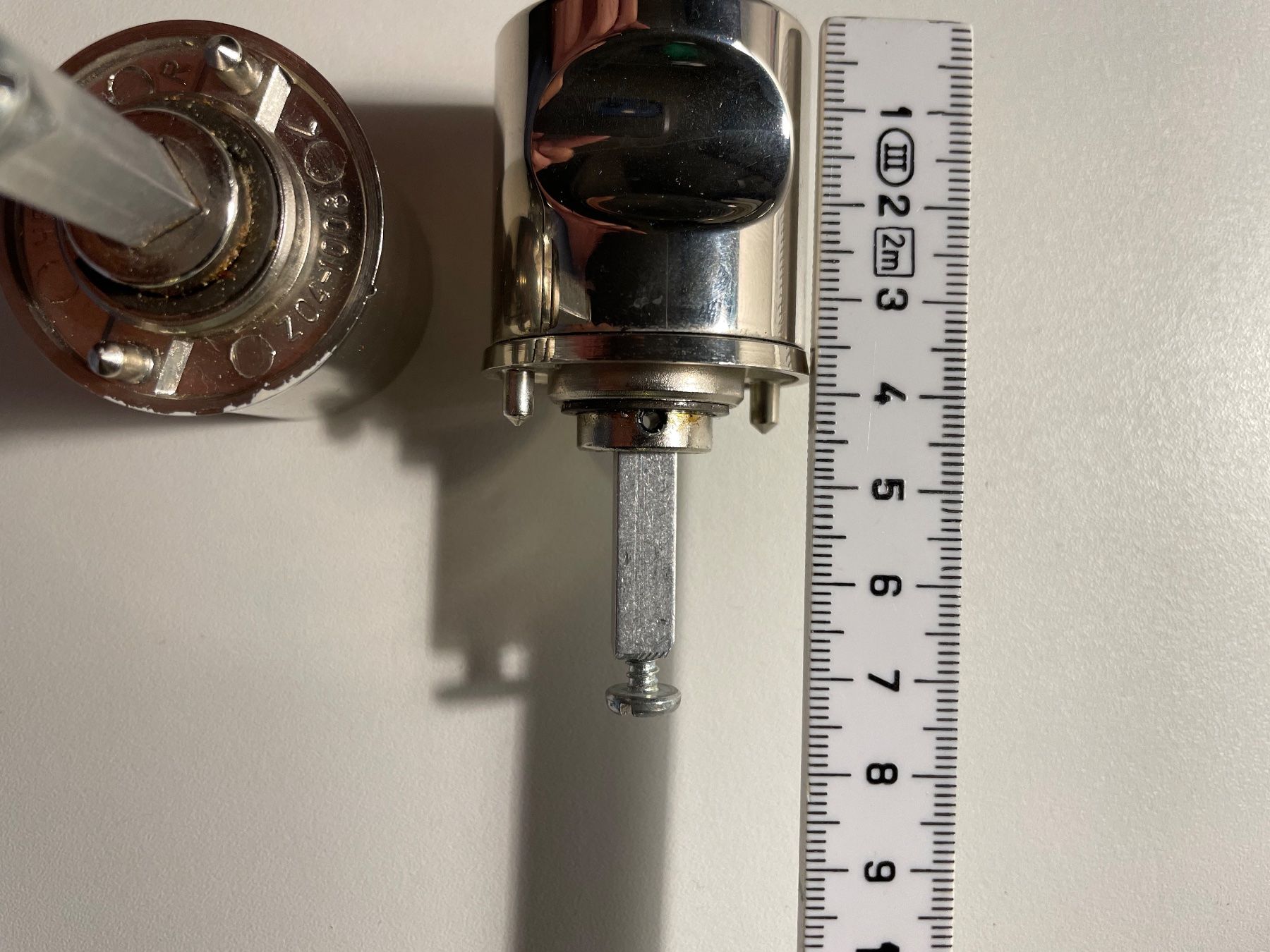 Ferramenta: 3x Drehgriff Heusser – Usato da Zürich venduto da pacta_sunt_servanda 2