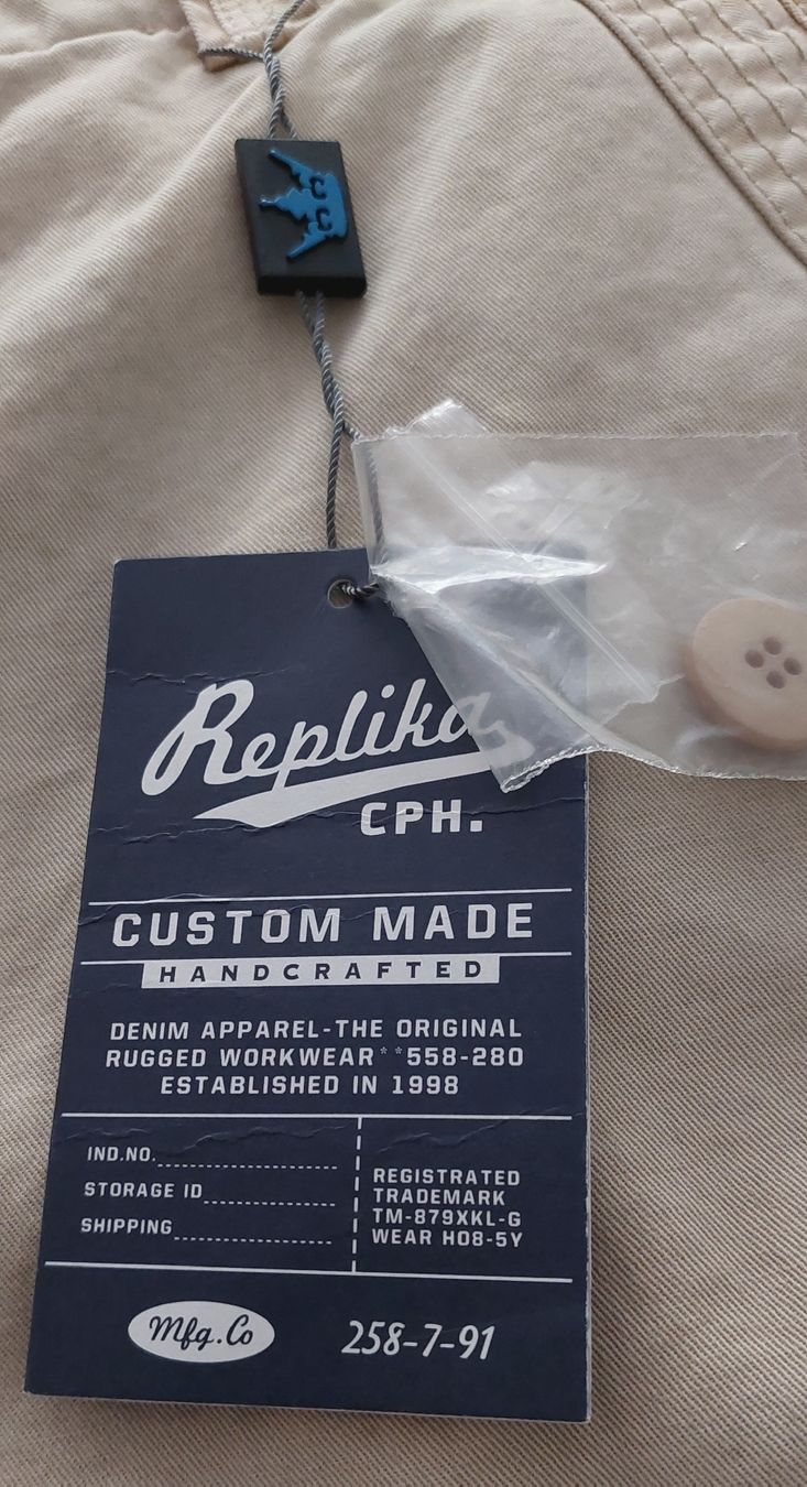 Pantaloni: Neue! Replika Cargo Shorts beige Gr. 58  – Nuovo e nell'imballaggio originale da Zürich venduto da lehmi1 3