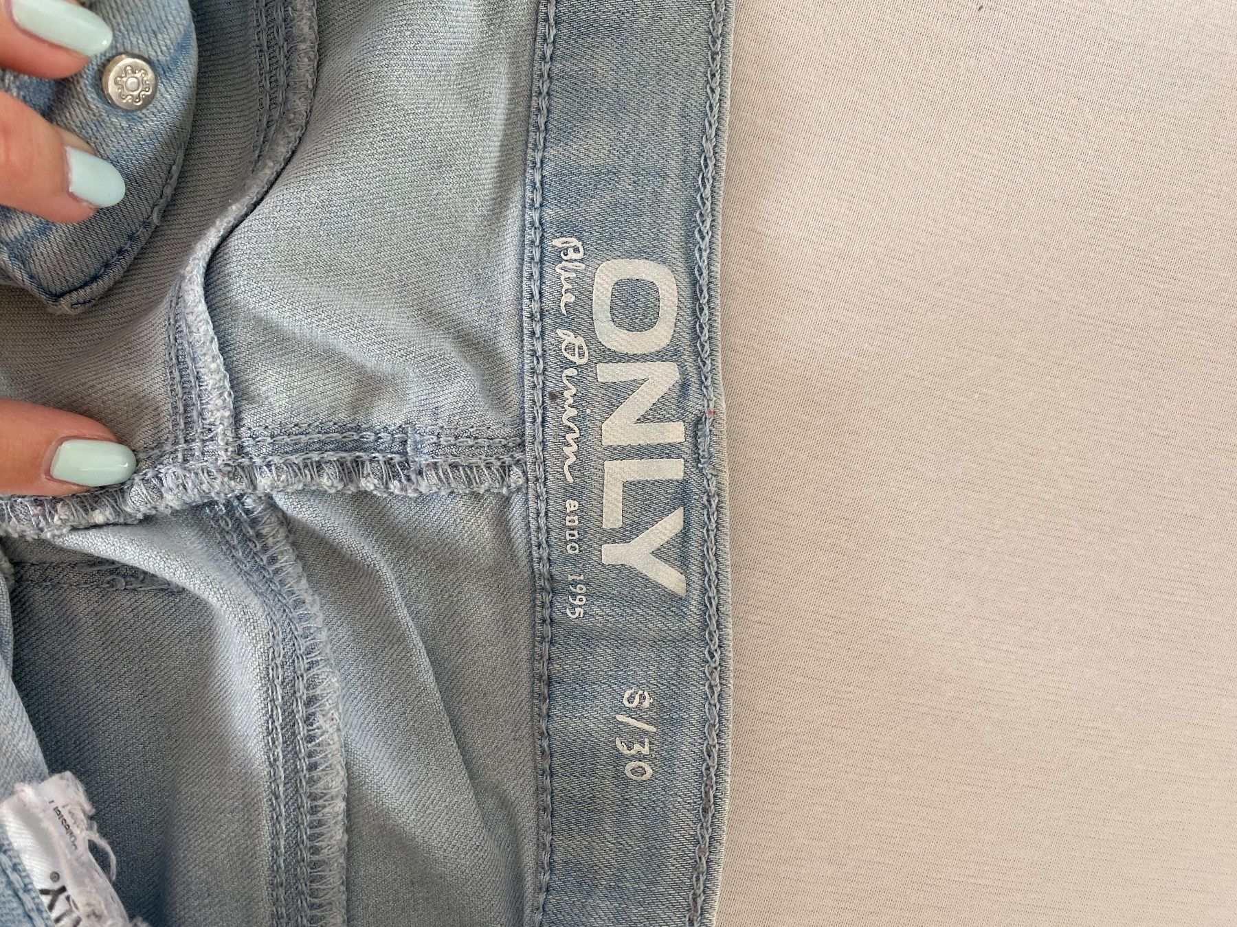 Jeans: ONLY Denim Jeans – Usato da Zürich venduto da yae56 1