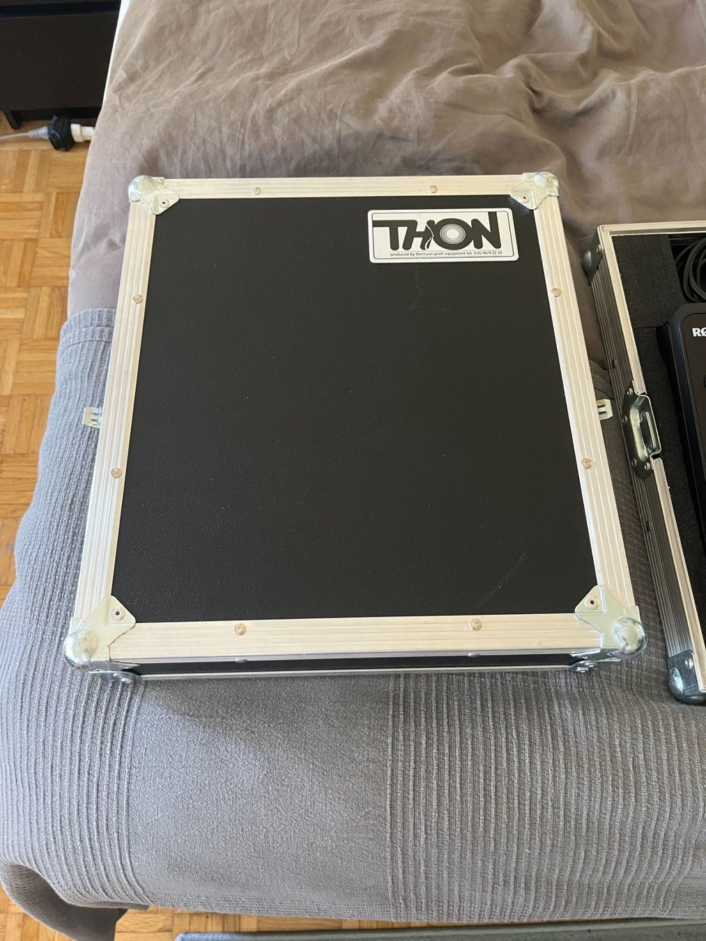 Røde Console di mixaggio: Rodecaster Pro II inkl. Thon case – Nuovo (secondo la descrizione) da Zürich venduto da Mr.Corleone 4