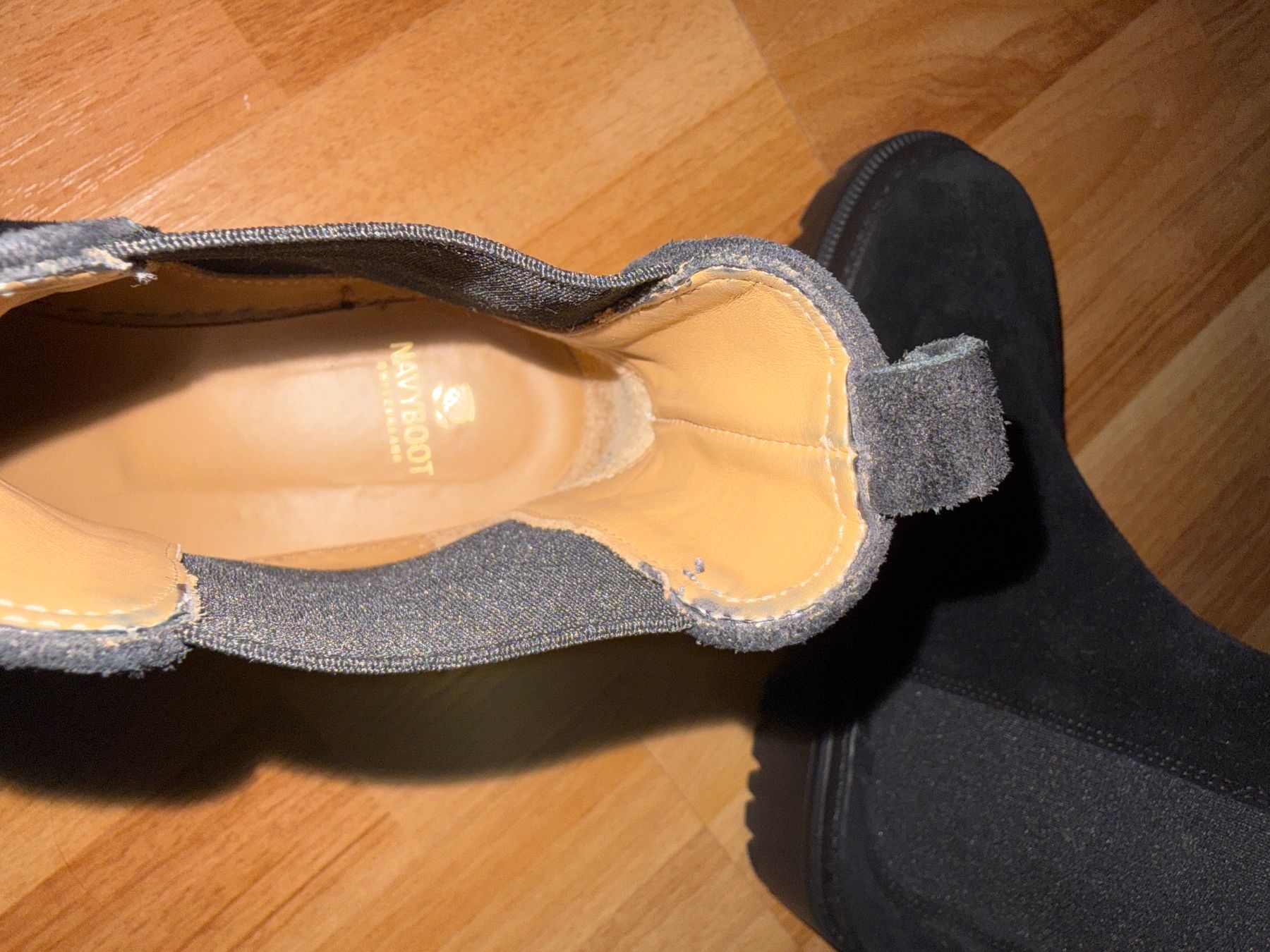 Navyboot Scarpe da donna: Navyboot Chelsea Boot Wildleder Gr.38. – Usato da Gelterkinden venduto da ivy78 2
