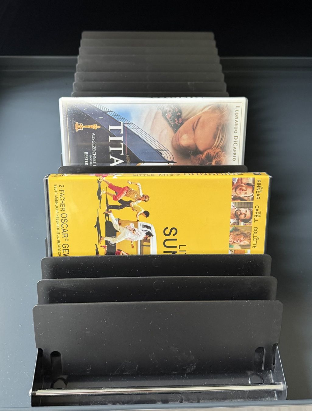 Tutti i DVDs: 6 x USM Haller DVD Fächer – Usato da Abtwil SG venduto da Chiefs 1