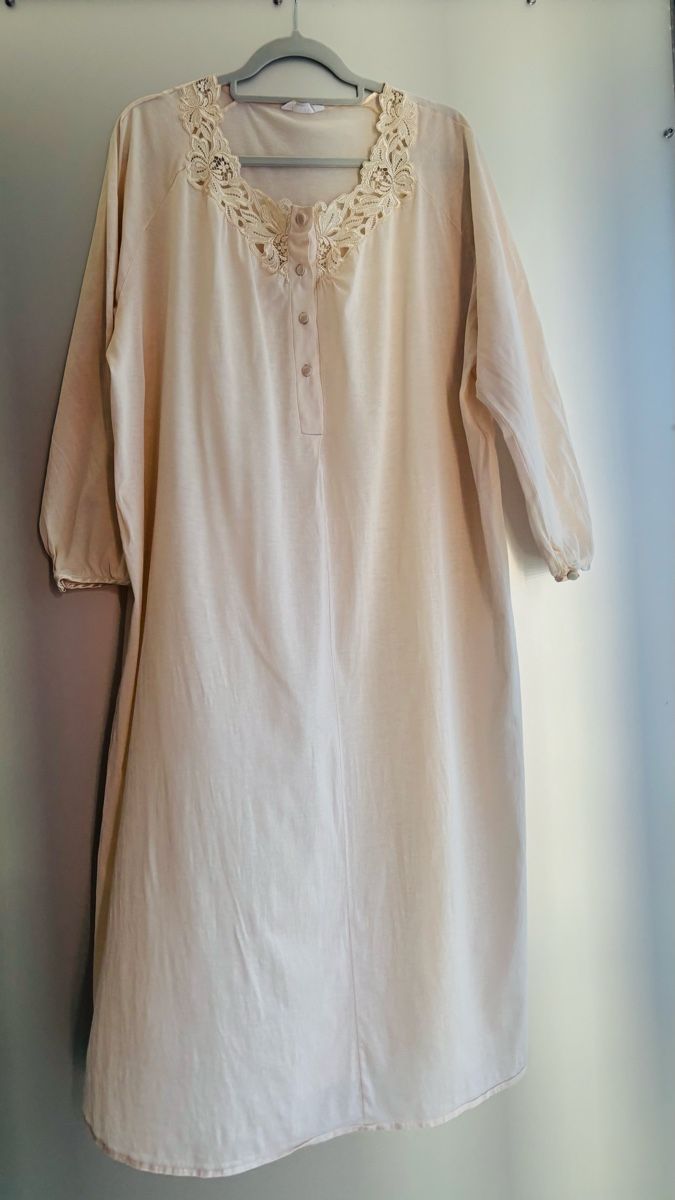 Hanro Negligees & Pigiami: Hanro Nachthemd Gr. L – Usato da Rheinfelden venduto da Jeva-Anna
