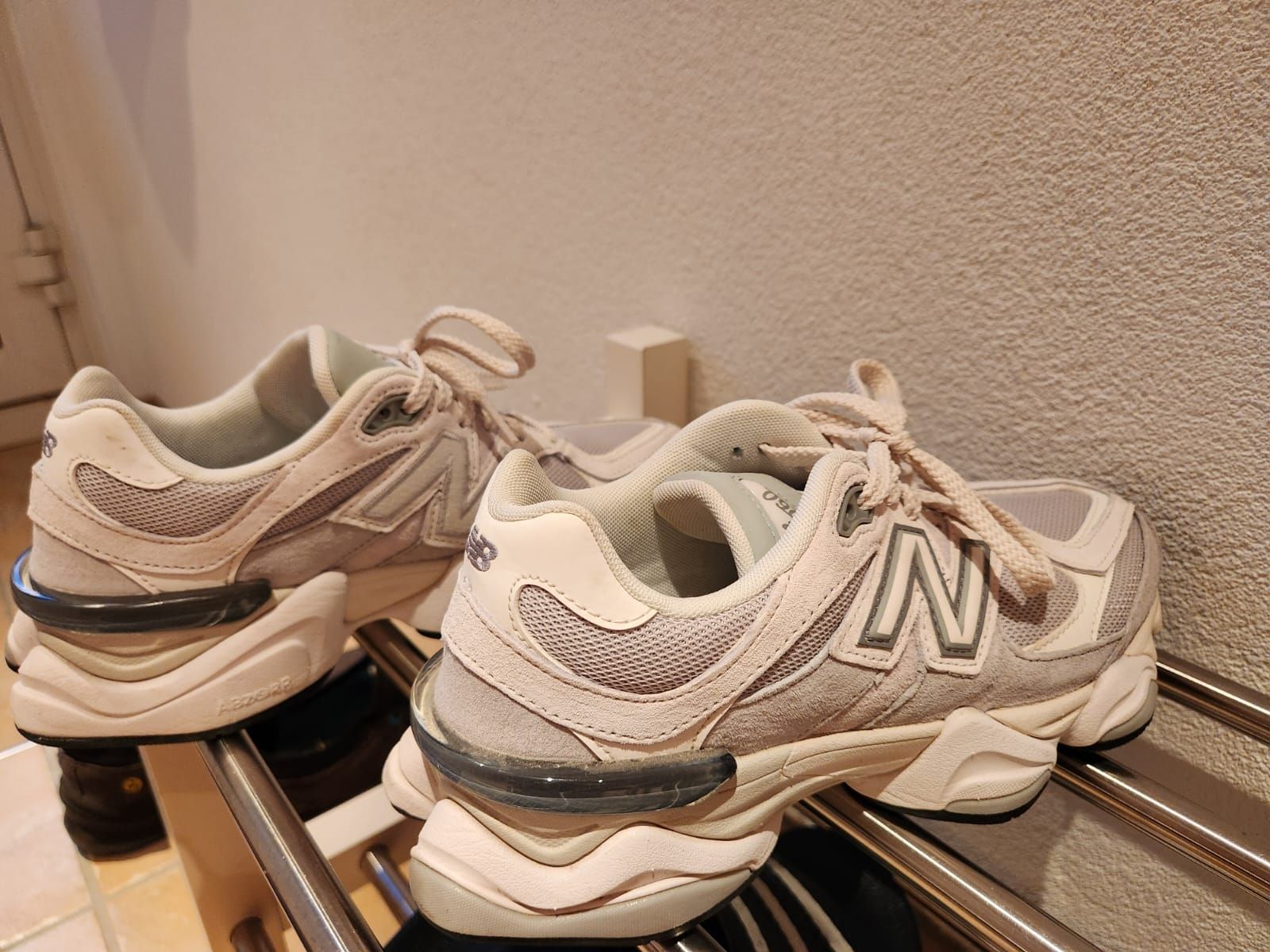 New Balance Scarpe da donna: Schuhe New Balance  – Usato da Röthenbach i. E. venduto da 3538ScaniaR420 1