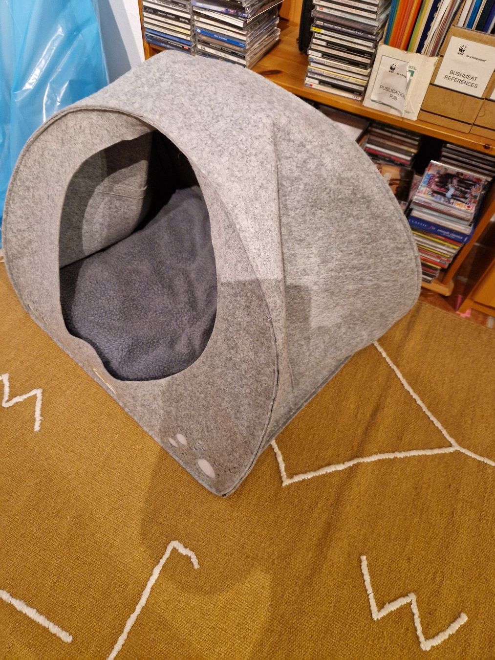 Cucce & Letti: niche igloo – Usato da Crassier venduto da steff2000