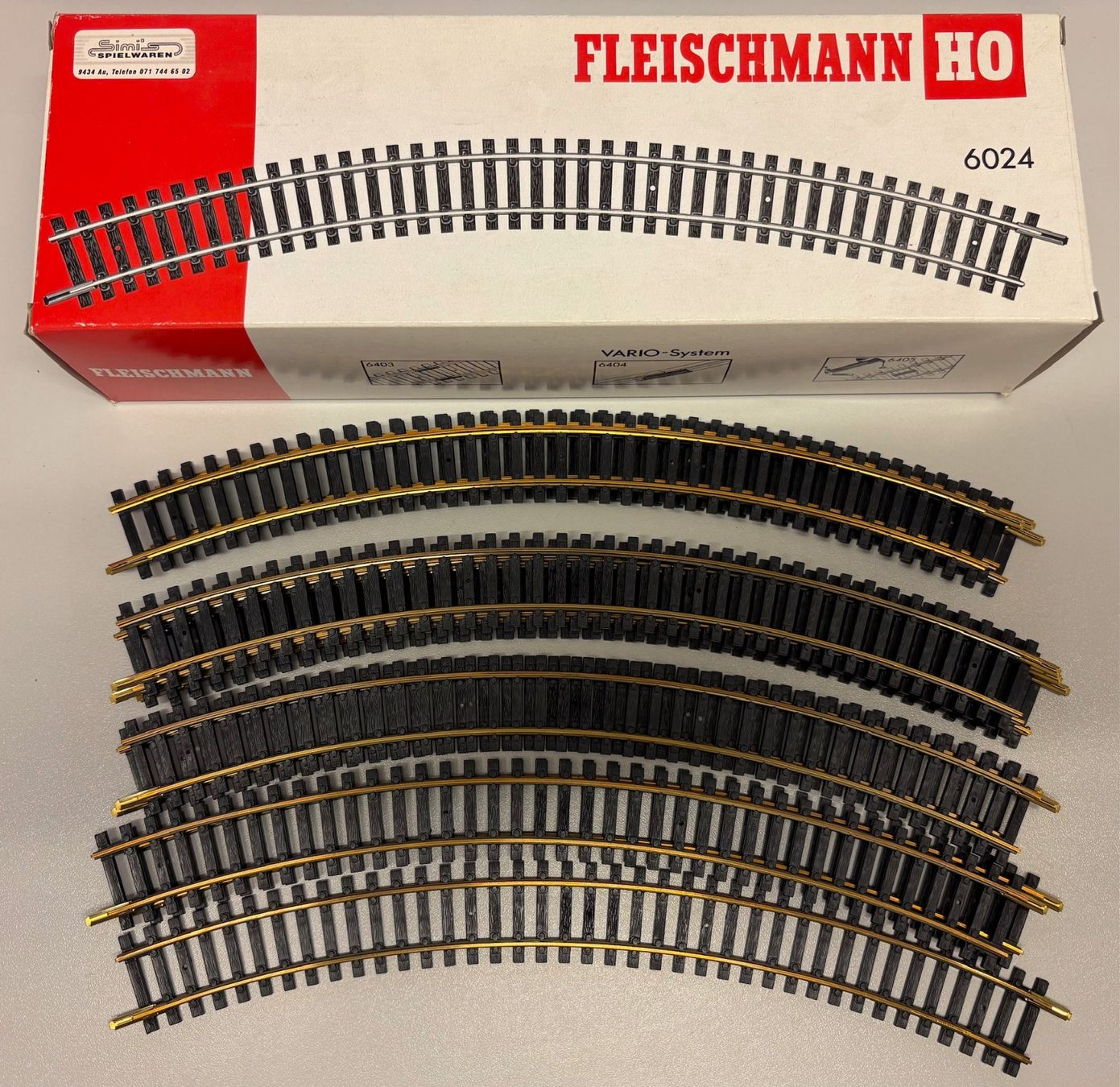 Fleischmann Modellini di ferrovie: Fleischmann H0 / Gleis gebogen, 12 Stück – Nuovo e nell'imballaggio originale da Eggersriet venduto da uncletoni