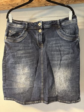 Cecil Jeansrock Gr. 31, Top Zustand, dunkelblau, Mini!