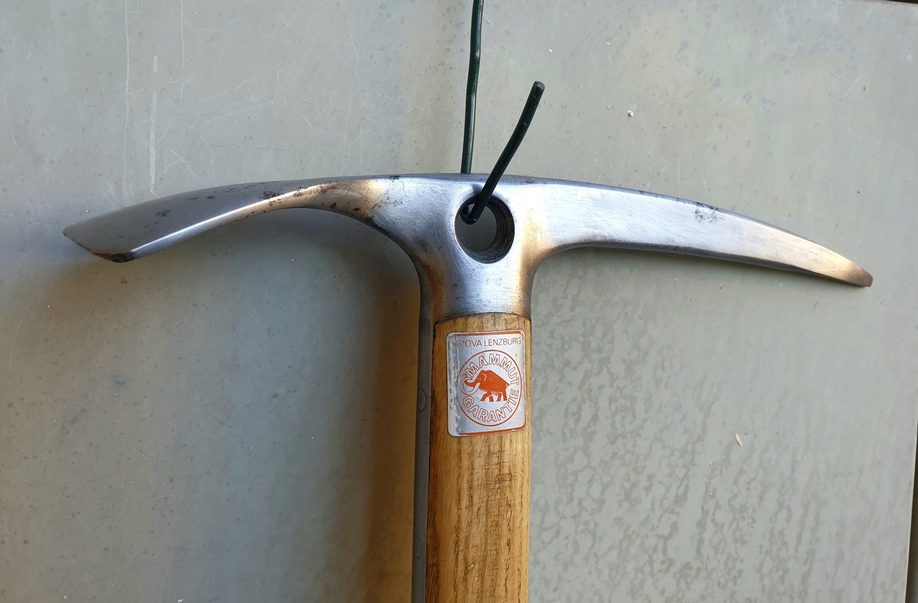 Mammut Attrezzatura da arrampicata: Eispickel Piolet Ice Axe Mammut Stubai Austria – Usato da Tüscherz-Alfermée venduto da Newpad 3