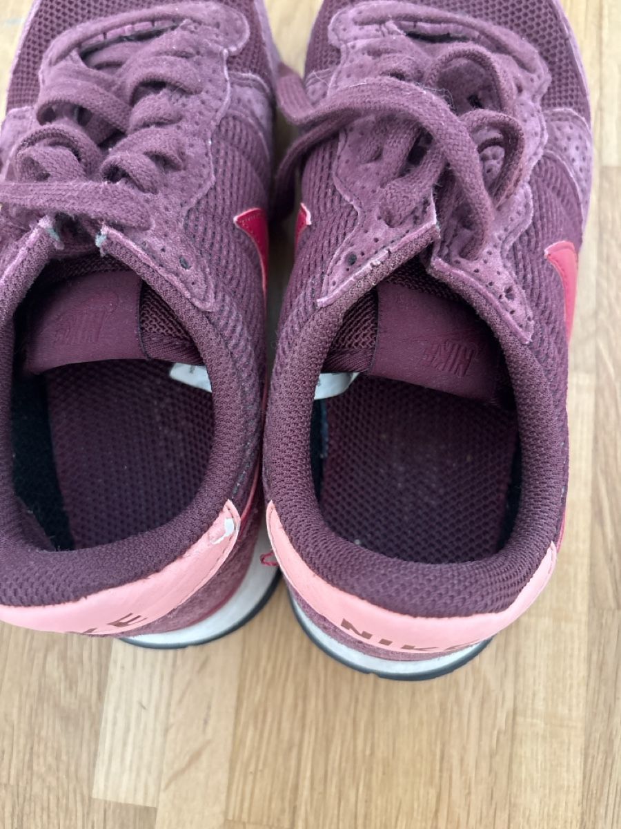 Nike Scarpe da donna: Nike Sneaker 37.5 Damen – Usato da Zug venduto da Ilkiway 3