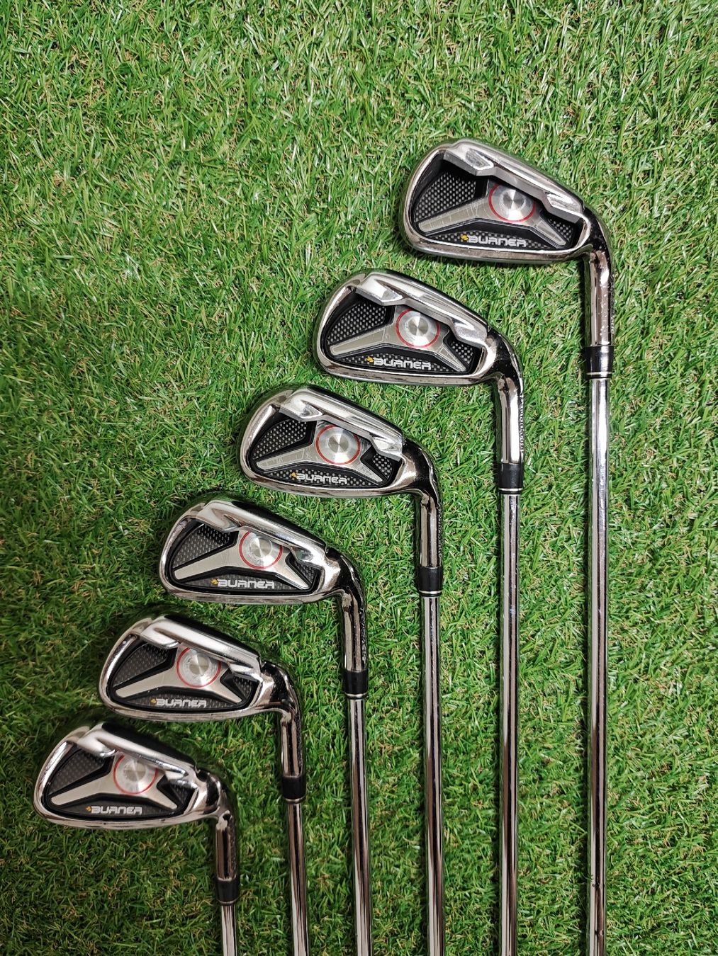 Taylor Made Mazze & Set: TaylorMade Burner Eisensatz 5-PW, Stahlschaft, Regular Flex – Usato da Uerikon venduto da Chreggus_Golfshop