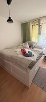 Weißes Bett 