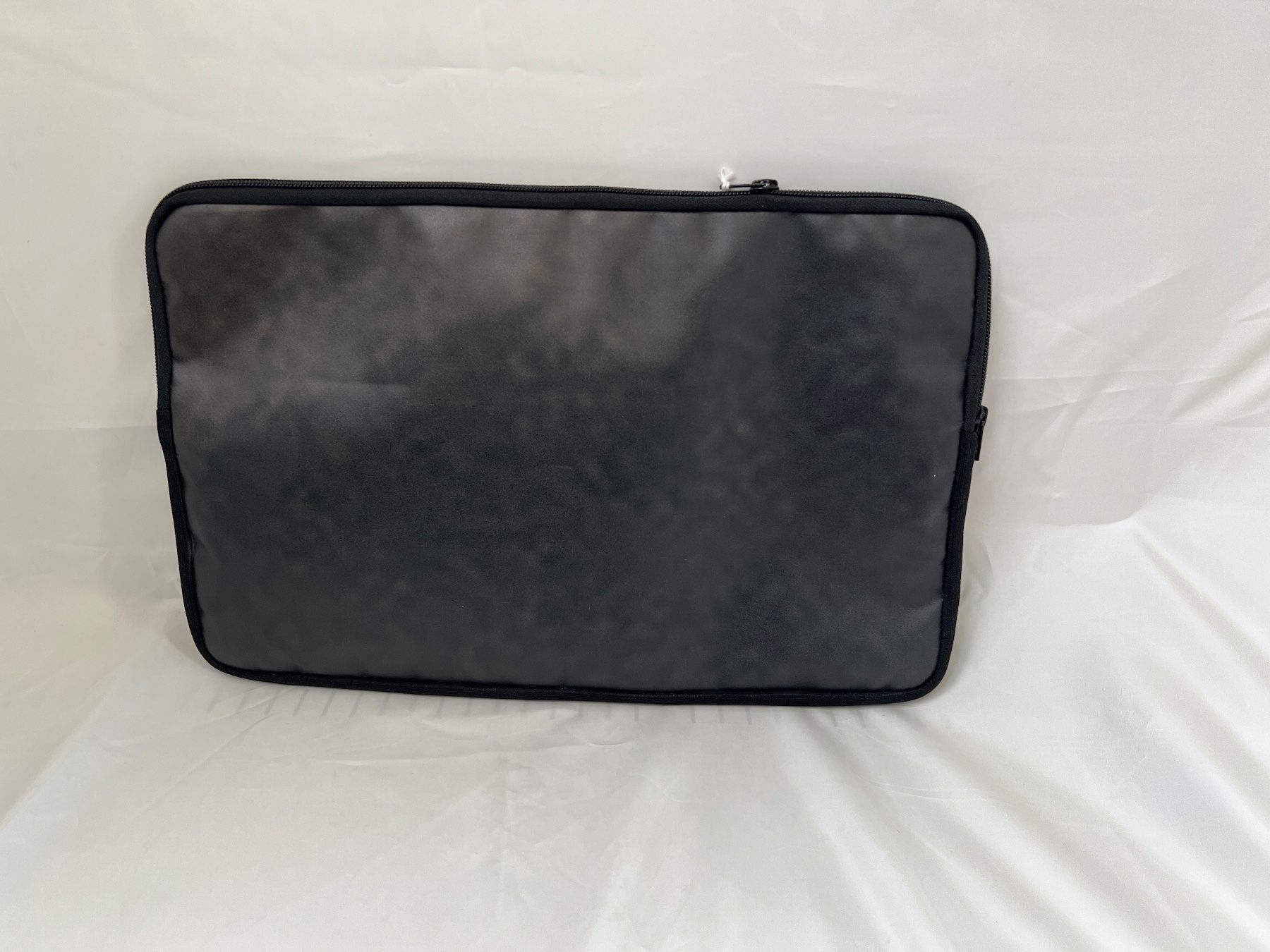 Sacs: Laptop-Tasche/ Beutel/ Hülle – Neuf (Voir description) à Zürich par Drahtzug 1