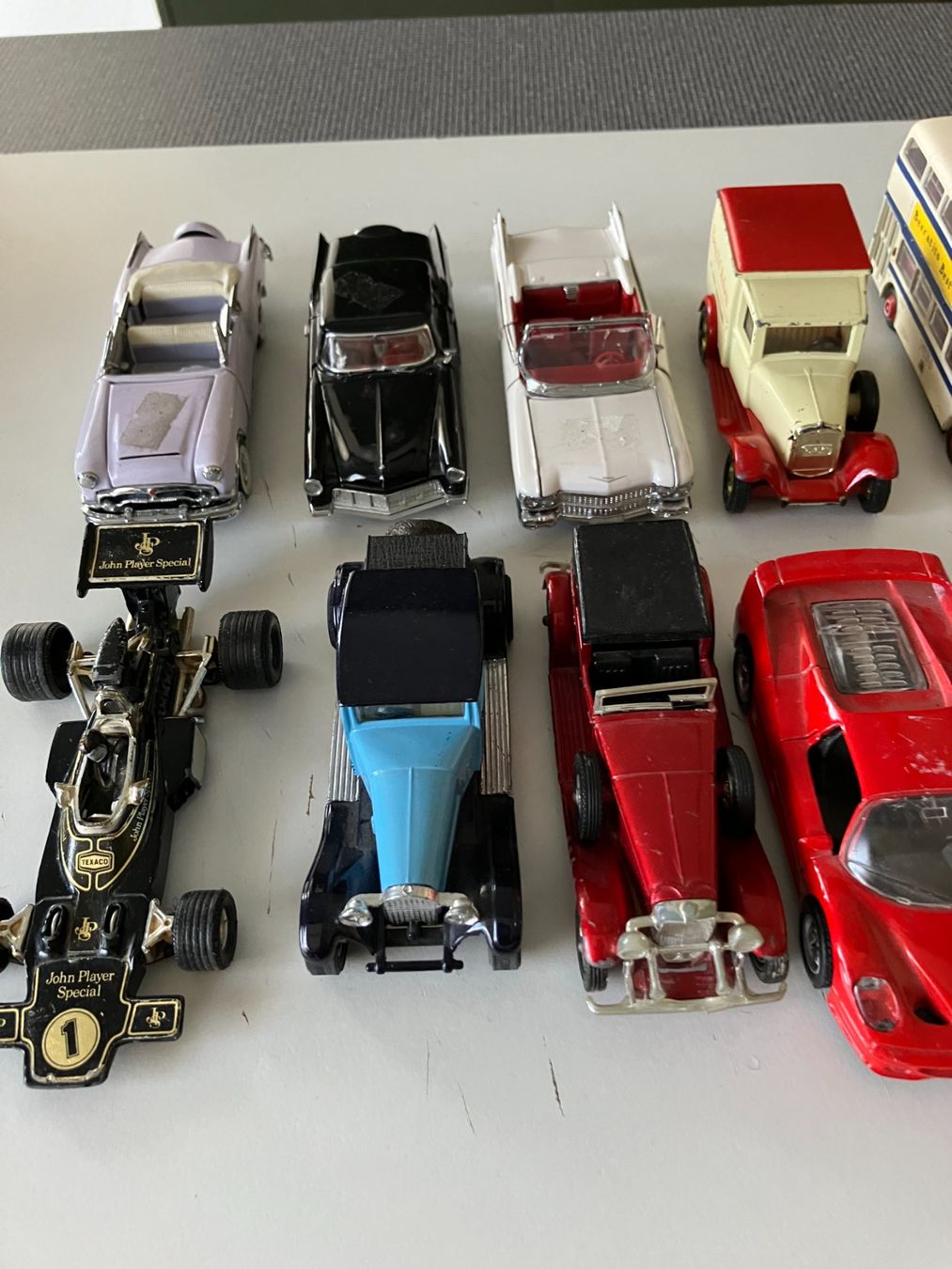Modellini d'auto: Modellautos verschiedne Masstäbe – Usato da Aadorf venduto da heiluz15 2