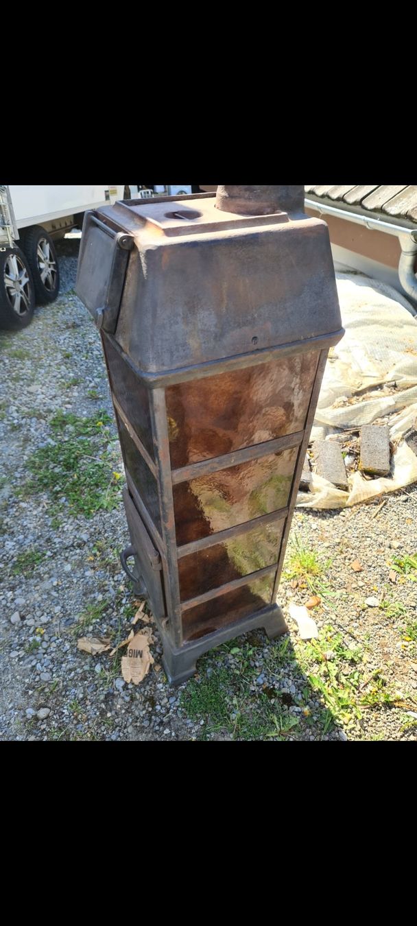 Altri mobili d'antiquariato: Antiker Ofen der Marke Sursee. – Usato da Niederlenz venduto da DaveDasWahnsinn 1