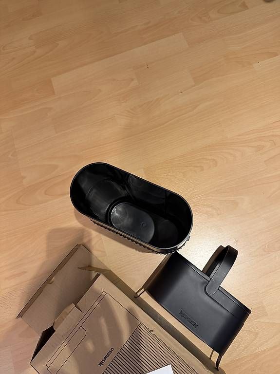 Contenitori & Simili: Nespresso Recyclingbehälter  – Usato da Stein am Rhein venduto da Lembu 1