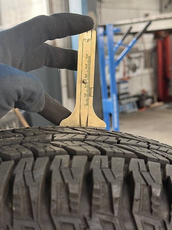 Pneumatici & Ruote complete: Winterpneu 195/80R15 – Usato da Sent venduto da zan_56gl 3