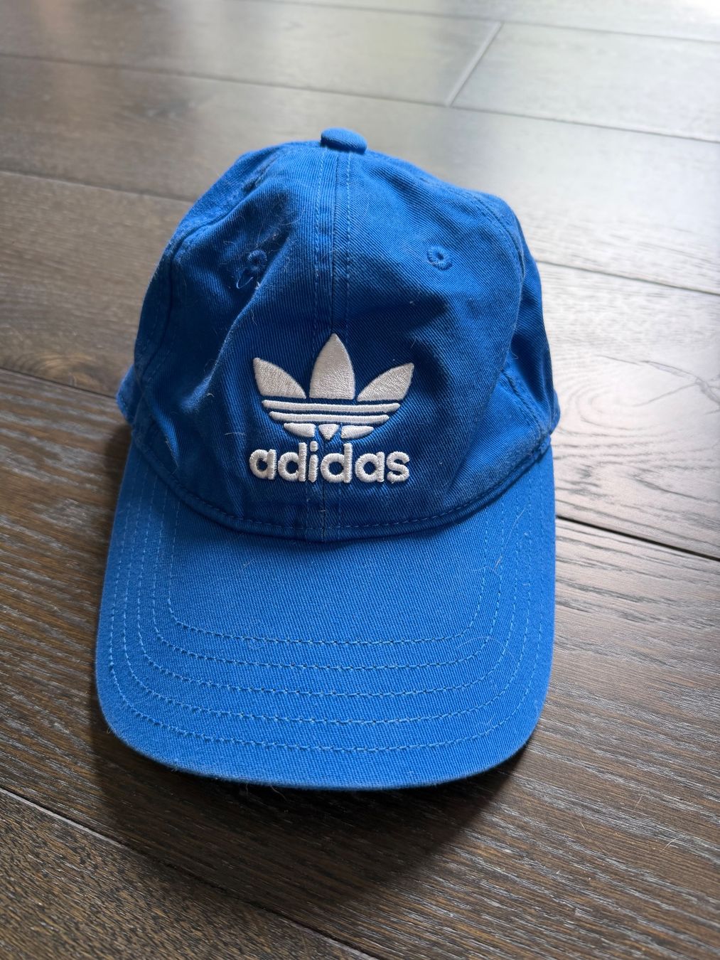 Adidas Chapeaux, bonnets & casquettes: Casquette adidas bleu – D'occasion à Posieux par evs_57x2