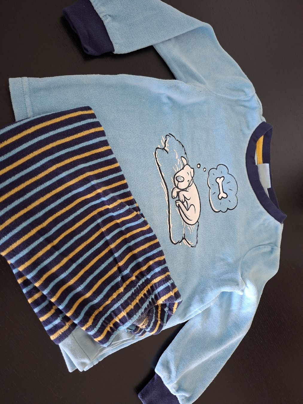 Pigiama & Simili: Kinder Pyjama Grösse 98/104 – Usato da Winterthur venduto da Ausmisten2026