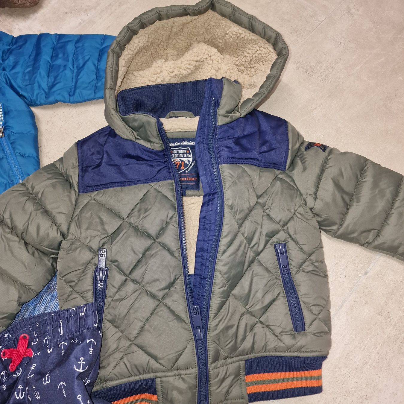 Lotti & Set di vestiti: Jungen Kleiderpaket Gr. 80/86 – Usato da Chur venduto da RICPE99 7