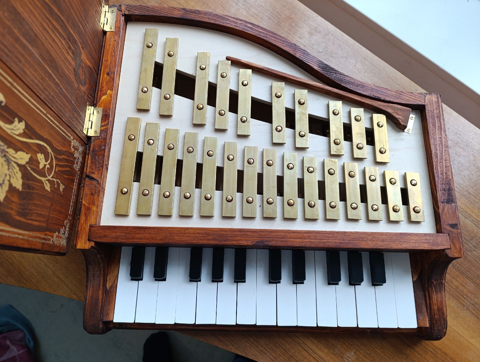 Strumenti musicali: Tastenglockenspiel aus Holz 2 Oktaven – Nuovo (secondo la descrizione) da Herisau venduto da kjs_lcs6 1