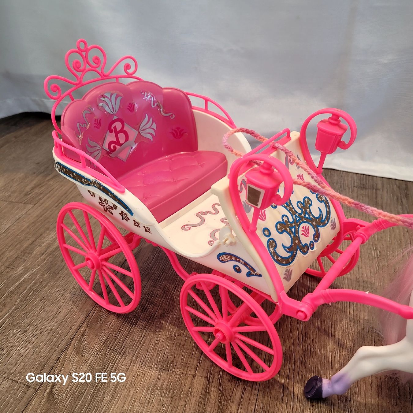Jouets: Barbie Pferd Diva mit Kutsche – D'occasion à Niederbuchsiten par klengyel 8