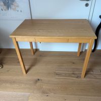 Schreibtisch Holz mit Schubladen guter Zustand