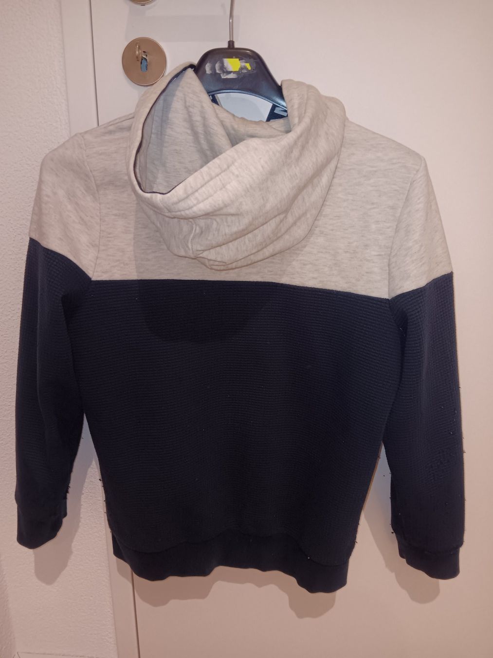 C&A Giacche & Cappotti: Sweatjacke m.Kaputze,Gr.146/152 – Usato da Gelterkinden venduto da ram_5vkp 3