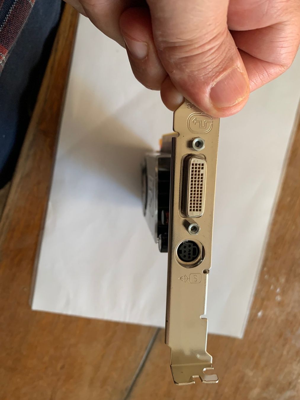 Schede grafiche: ATI Radeon Graphics Card – Difettoso da Emmen venduto da newdeal1970 5