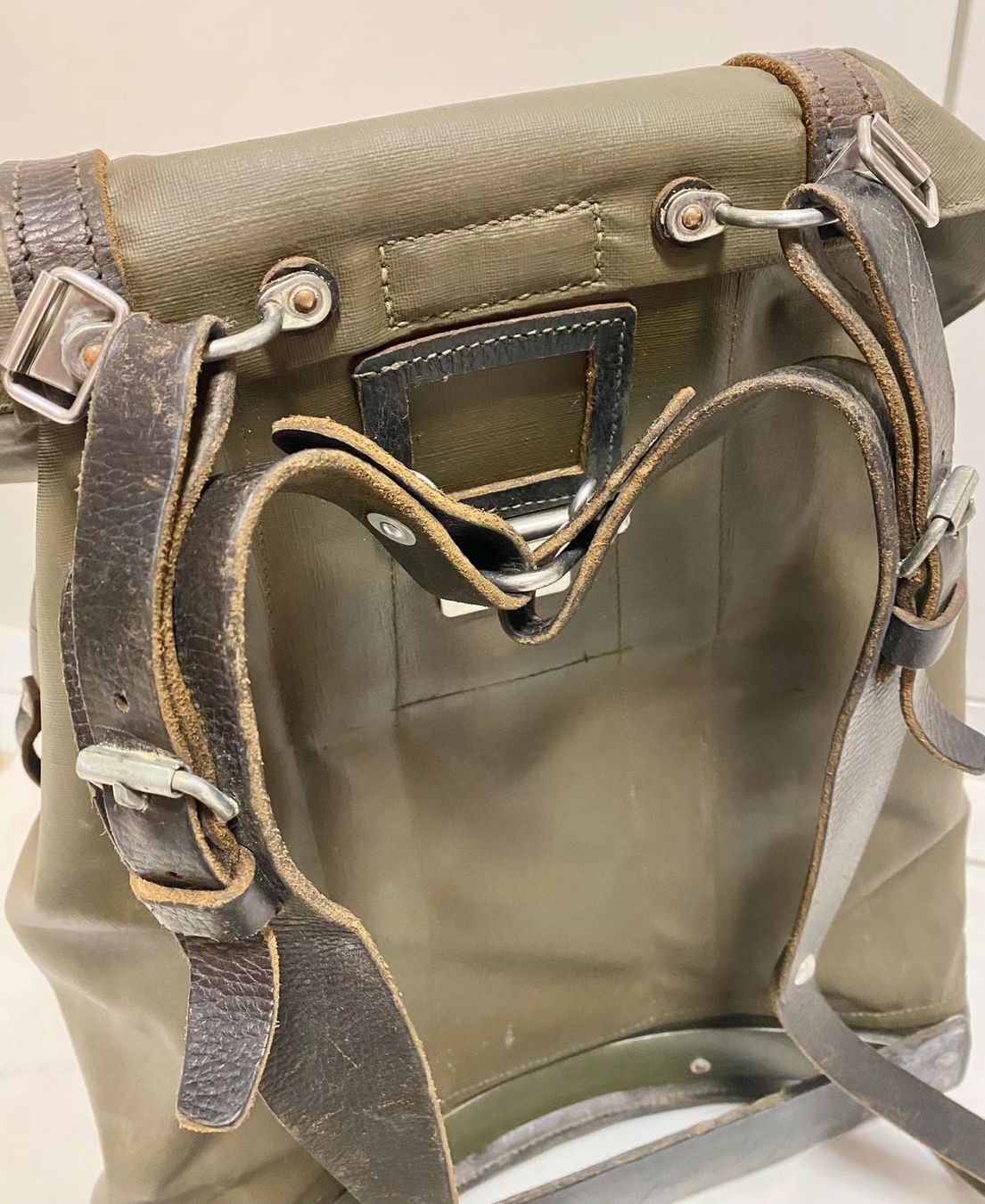Schweizer Armee Zaini: Schweizer Armee Rucksack – Usato da Krauchthal venduto da MEWA01 2
