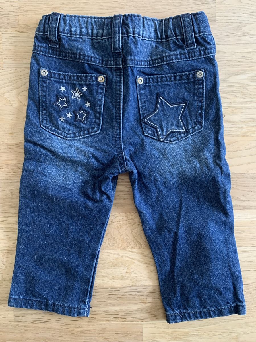 Lotti & Set di vestiti: Kleiderpaket Jeans und Pullover, Grösse 80 – Usato da Winterthur venduto da fjo82 4