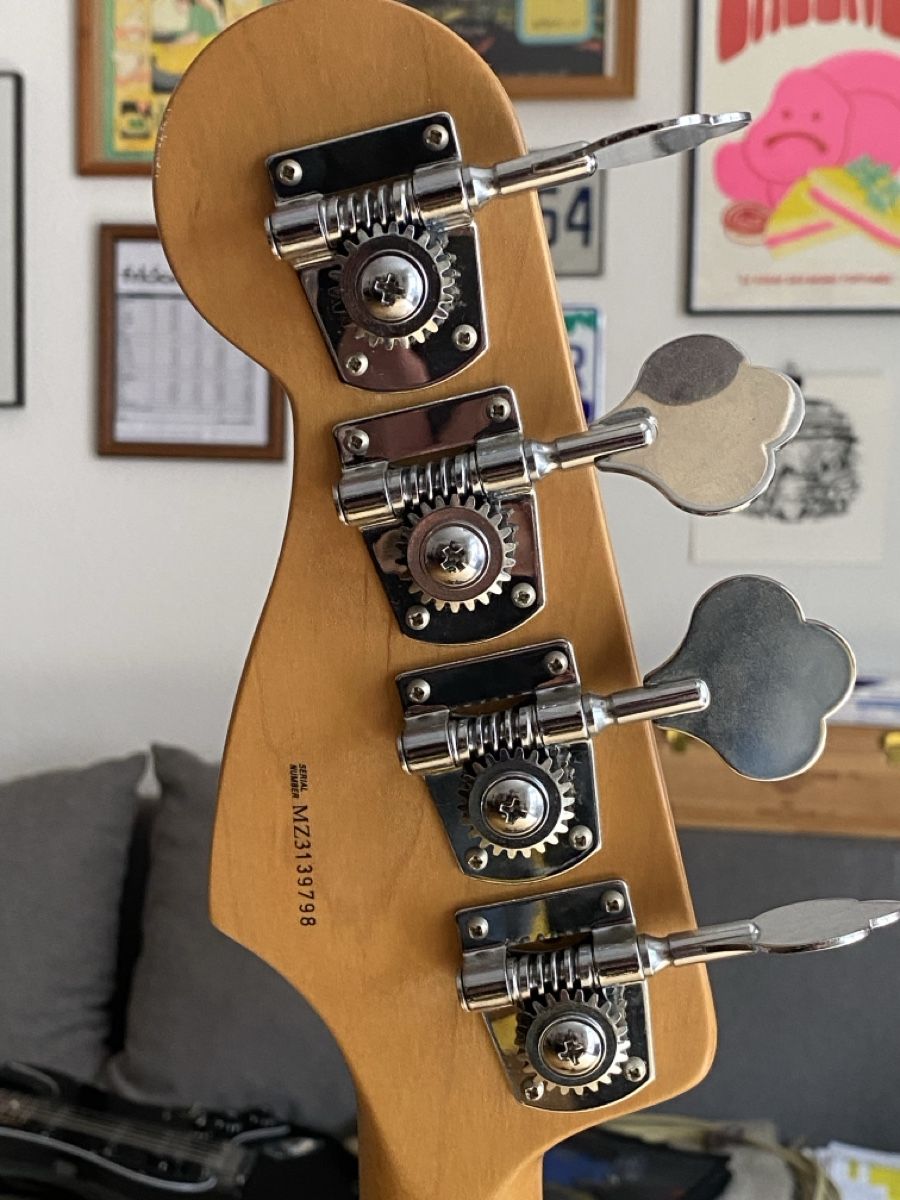 Fender Strumenti musicali: Fender JAZZ BASS DELUXE Series – Nuovo (secondo la descrizione) da Fribourg venduto da orayeena 4
