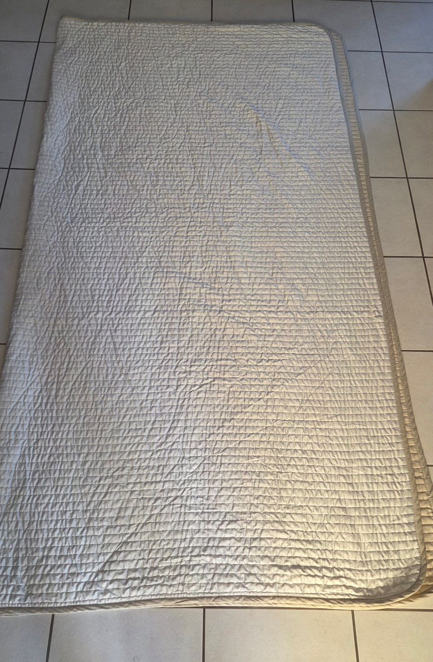 Ikea Coperte: Bettüberwurf 275 x 265 cm IKEA – Usato da Konolfingen venduto da Chonu 1
