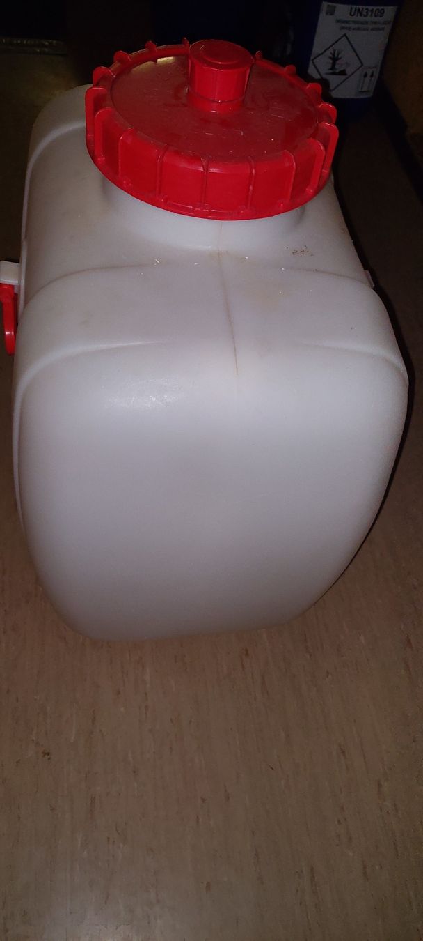Accessori: Mosttank 100 Liter – Usato da Vorderthal venduto da Alpengaudi 2