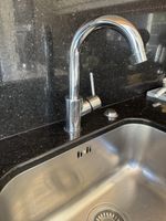 Küchenarmatur Chrom gebogen mit Hebel guter Zustand