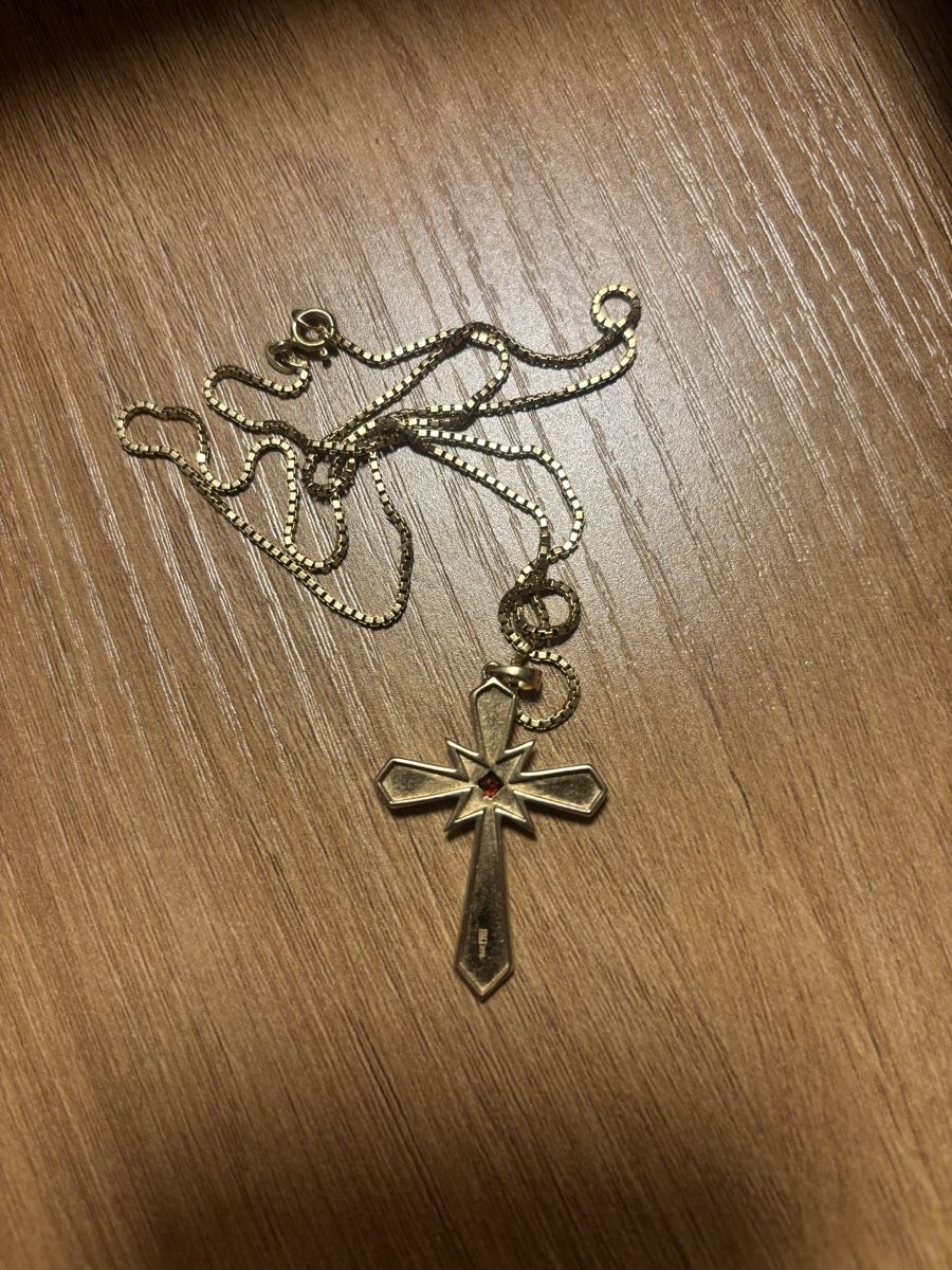 Colliers: 375 Goldkette mit kleinem Rubin – D'occasion à Horgen par Yannik22 1