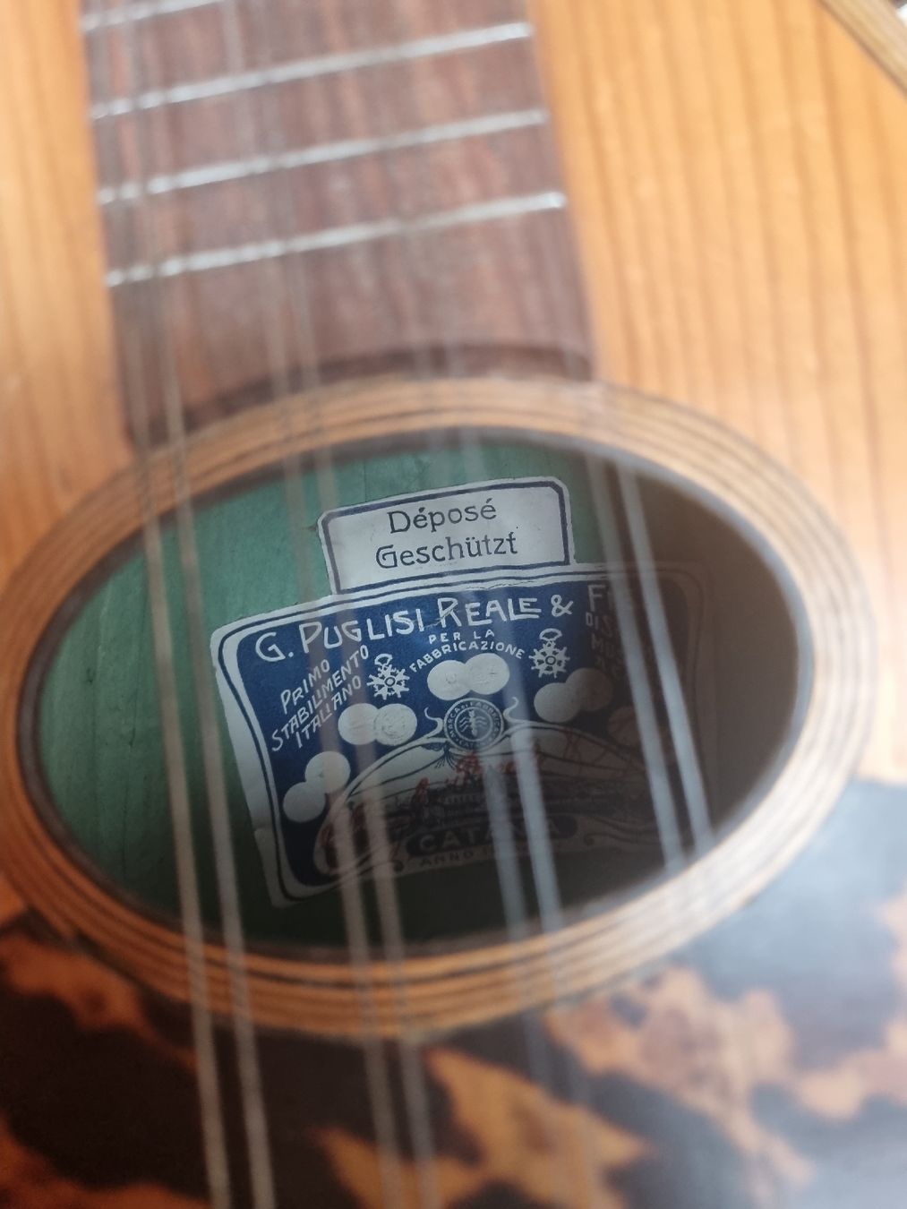 Strumenti musicali: Puglisi Mandoline Catania, Antik, mit Tasche – Usato da Seengen venduto da Anoukian 3