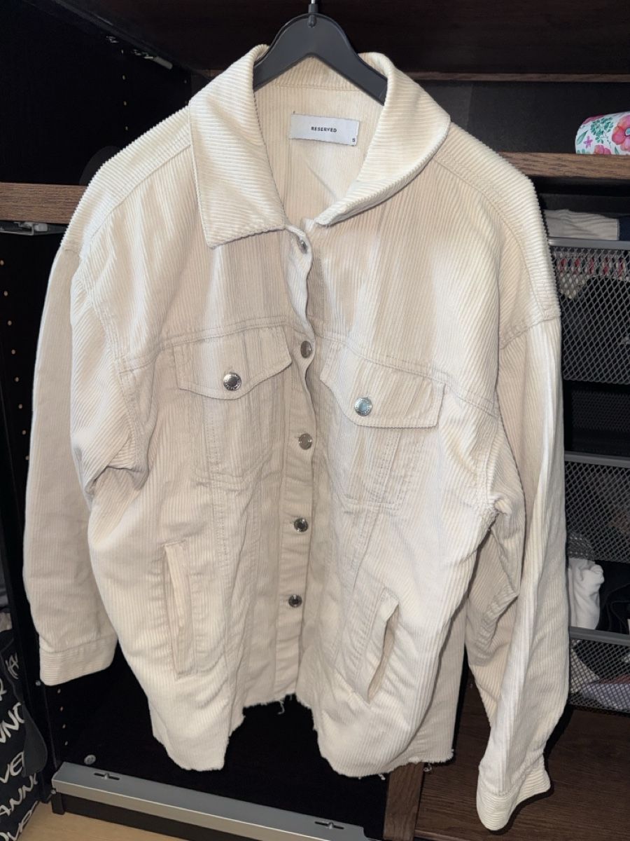 Giacche: Reserved Cordjacke Beige Grösse S  – Usato da Kloten venduto da Tanjaselina