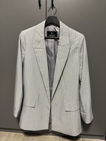 Stradivarius Blazer grau gestreift / Grösse 8 (M)