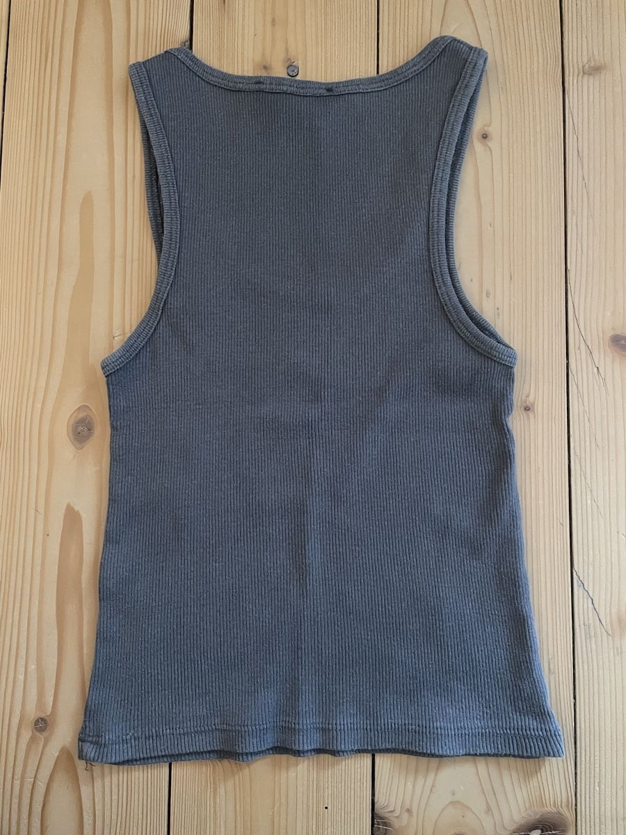 Top: Tanktop 36 – Usato da Winterthur venduto da lynn.n7 1