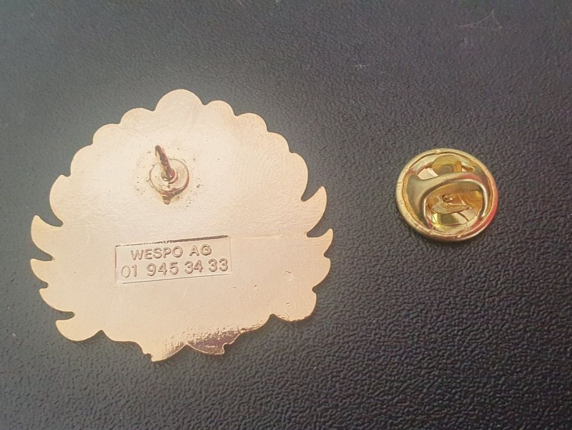 Placchette & Badge: Verein Indonesia Pin – Usato da Abtwil AG venduto da MaVo.0710 2