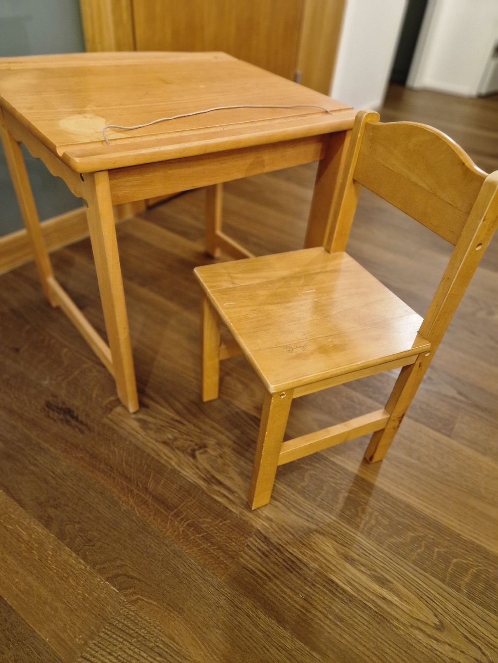 Scrivanie: Bureau en bois pour enfant – Usato da Grand Lancy venduto da horspiste40 4