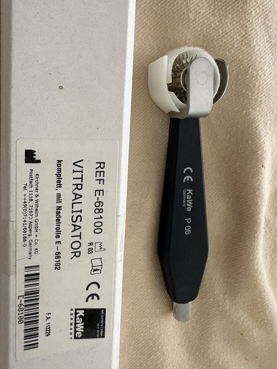 Medizinische Geräte: REF E-68100 Vitralisator mit Kadelrolle E-68102 neu – Gebraucht aus Neftenbach von Carbom