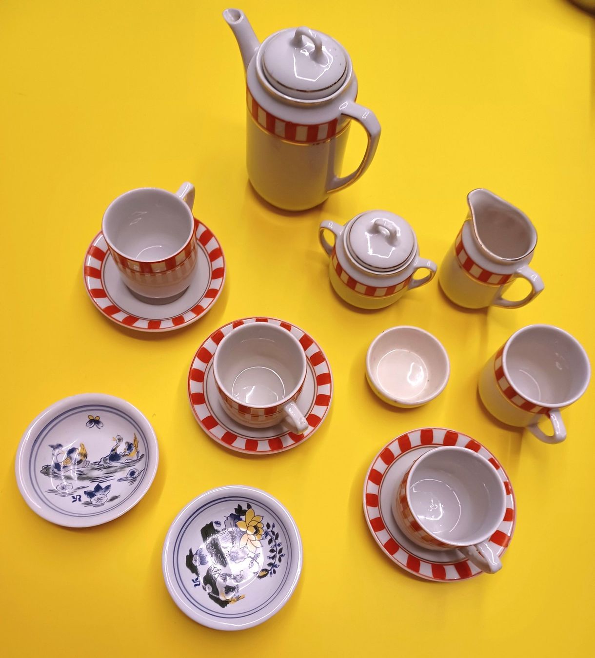 Set di piatti: Vintage Kinder-Kaffeeservice 19.Jh. – Usato da Oberwil-Lieli venduto da golfer44