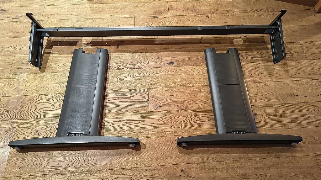 Sonstiges Mobiliar: Schreibtisch Gestell Fuss – Gebraucht aus Merligen von jka_rmm8 4