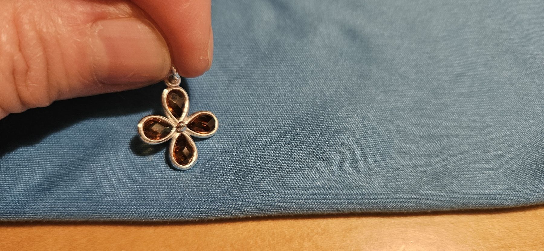 Anhänger: Silberanhanger Kleeblatt Bernstein – Neu (gemäss Beschreibung) aus Sargans von Chicco051 3