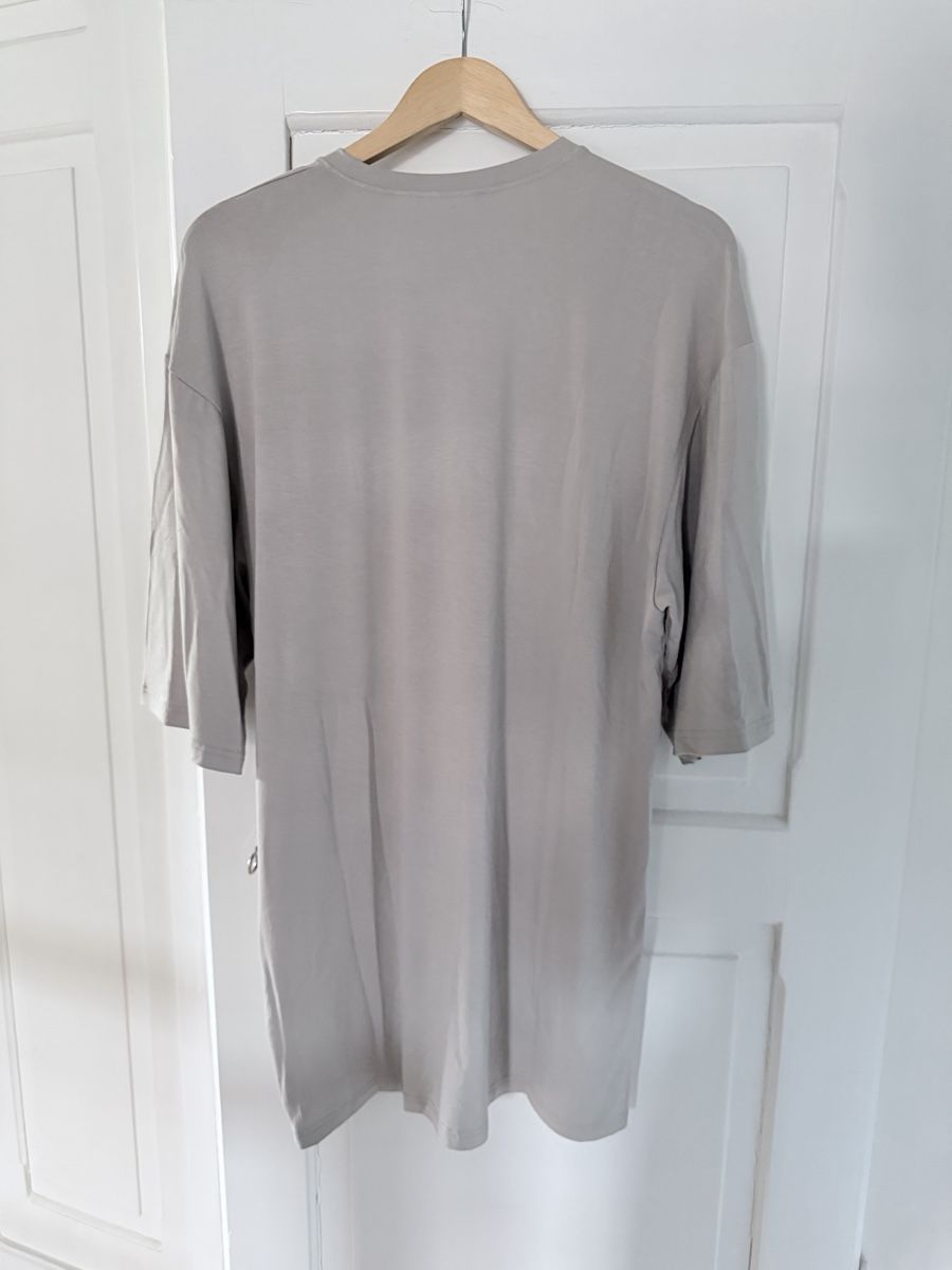 T-shirt: T shirt s – Nuovo (secondo la descrizione) da Münchenstein venduto da By.gabriela.v 4